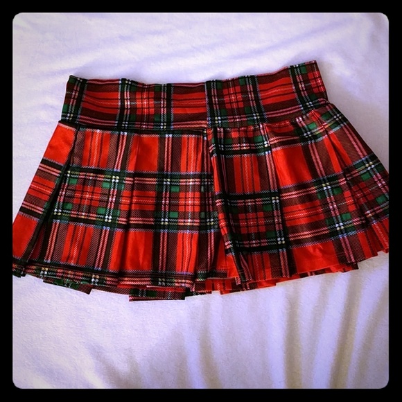 Plaid Miniskirt - Picture 2 of 4